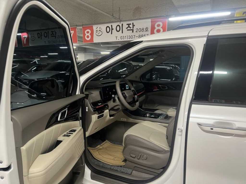 KIA Carnival - Vista 5