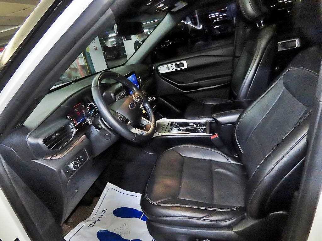 Ford Explorer - Vista 6