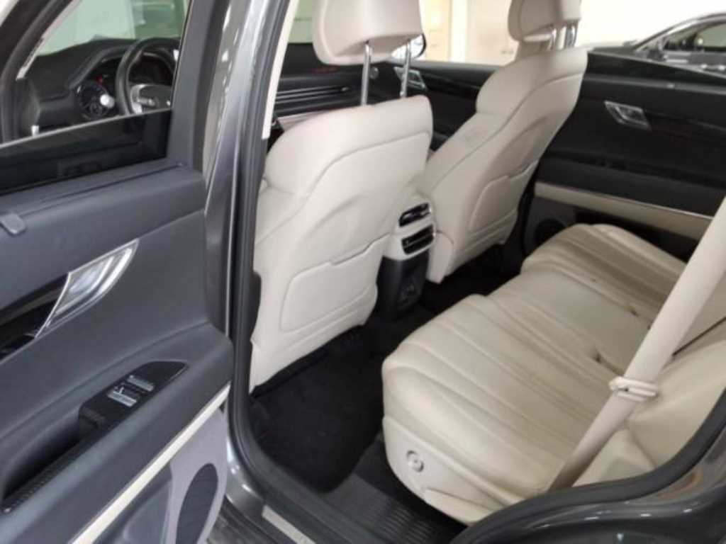 Genesis GV80 - Vista 12