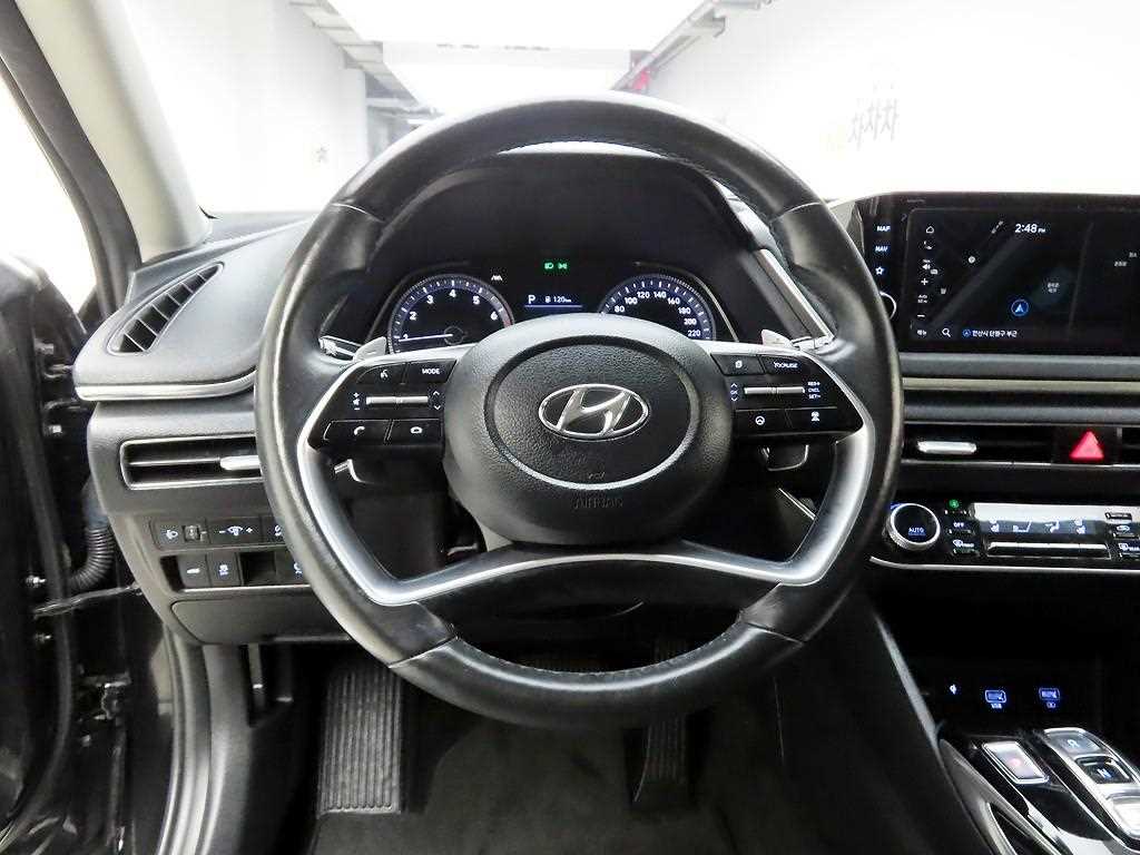 HYUNDAI Sonata - Vista 7