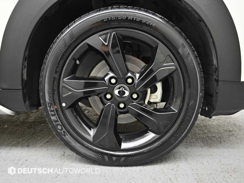 Ssangyong Tivoli - Vista 5