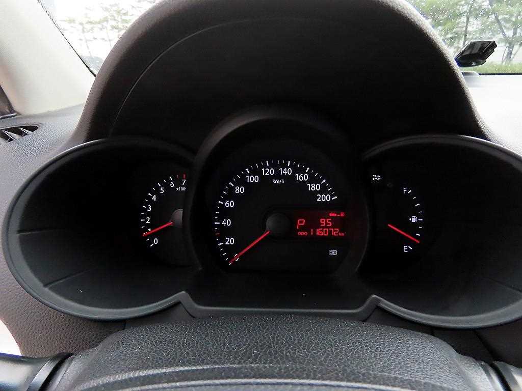 KIA Morning - Vista 9