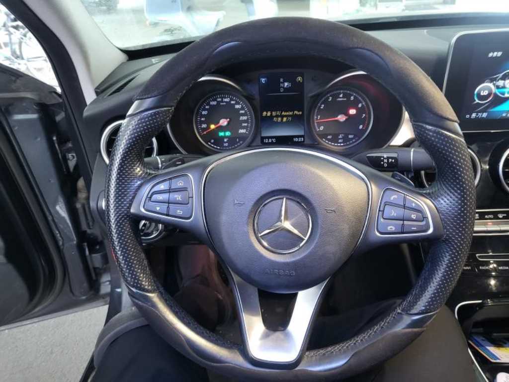 Mercedes Benz C Class - Vista 6