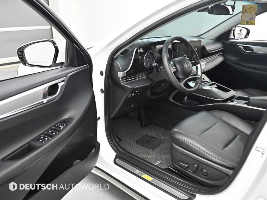 HYUNDAI Grandeur - Vista 11