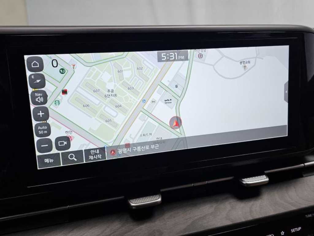 KIA Carnival - Vista 11