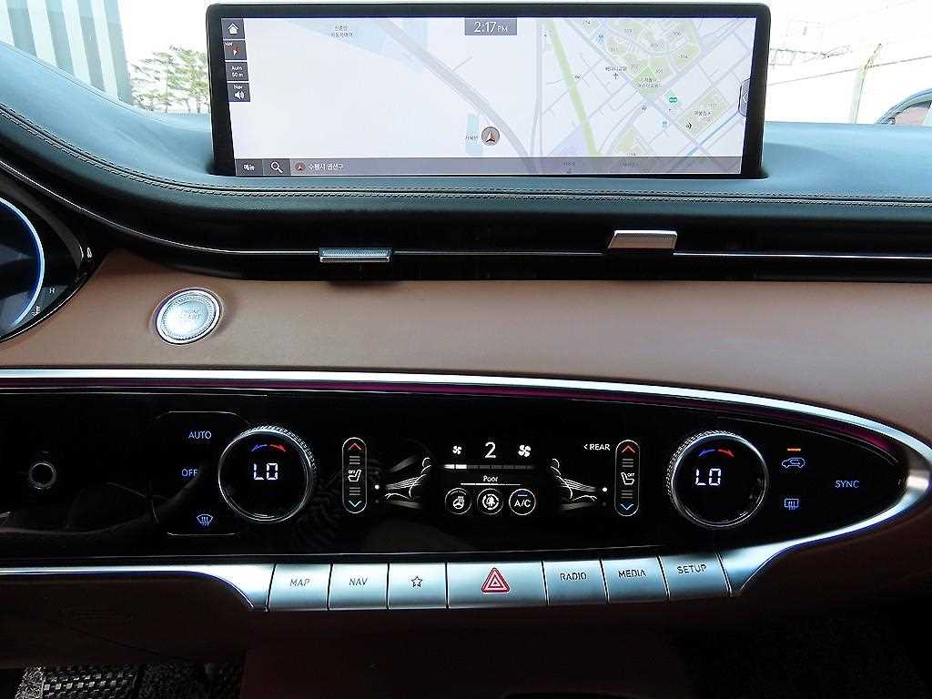 Genesis GV70 - Vista 12