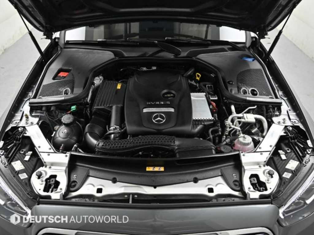 Mercedes Benz E class - Vista 6