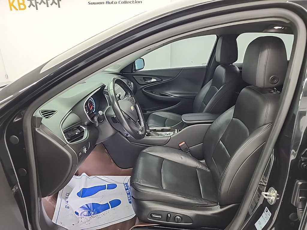 Chevrolet Malibu - Vista 11