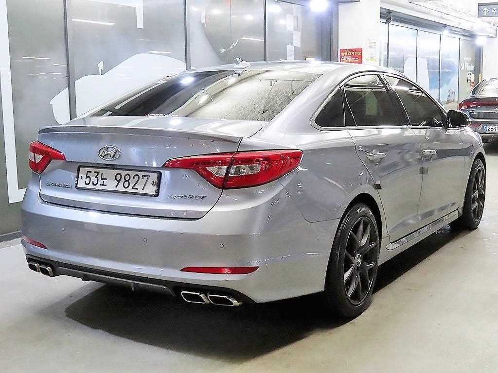 HYUNDAI Sonata - Vista 4