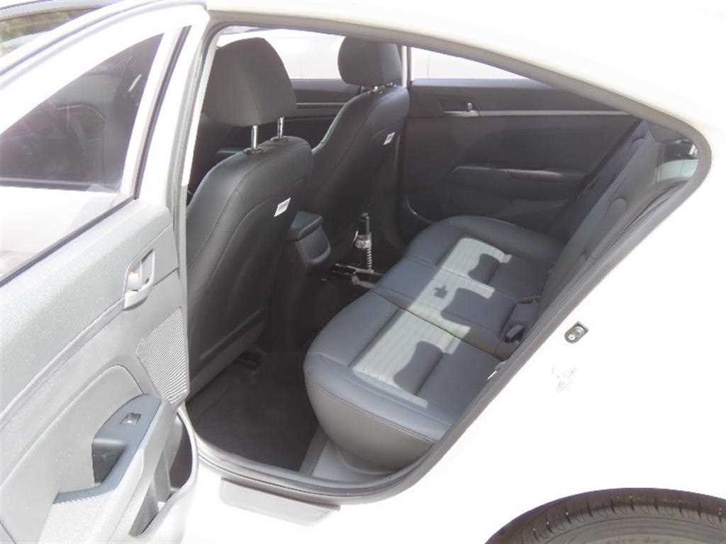 HYUNDAI Avante 2018 - Importación desde Corea - HF Imports Iquique - Foto 14