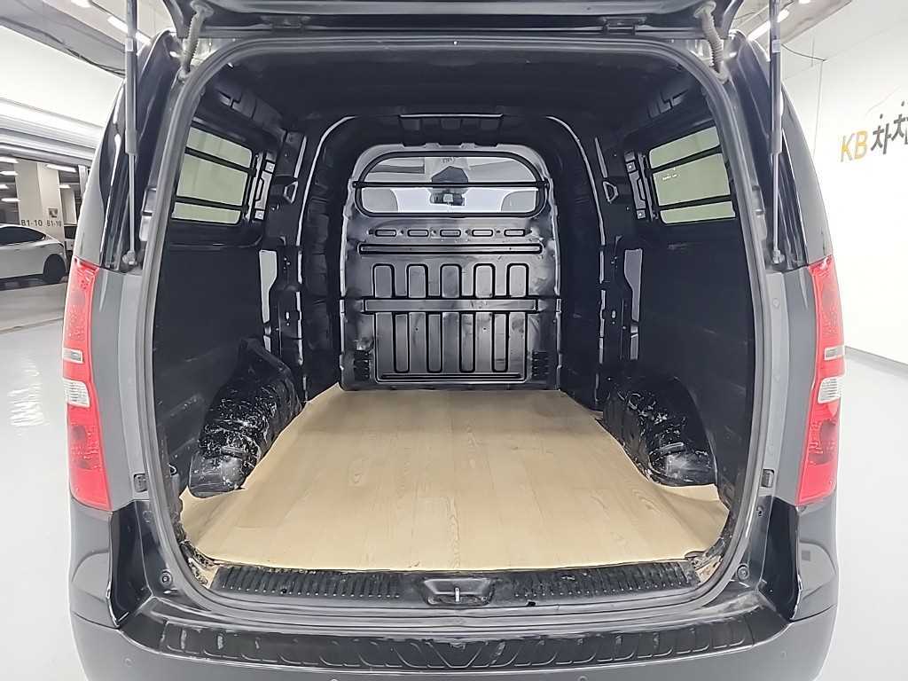 HYUNDAI Starex 2021 Negro - Importación desde Corea - HF Imports Iquique - Foto 18