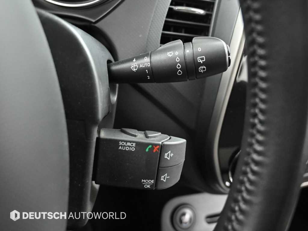 SAMSUNG QM3 2015 Blanco - Importación desde Corea - HF Imports Iquique - Foto 13