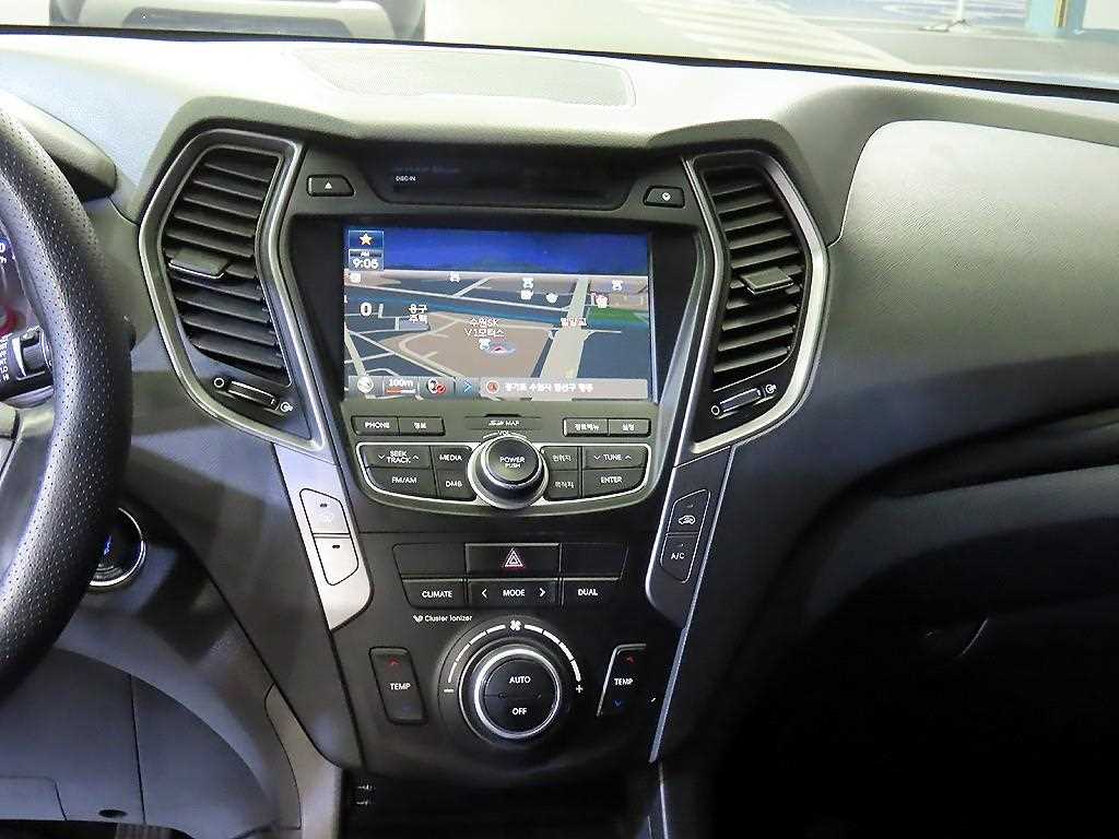 HYUNDAI Santa Fe - Vista 11
