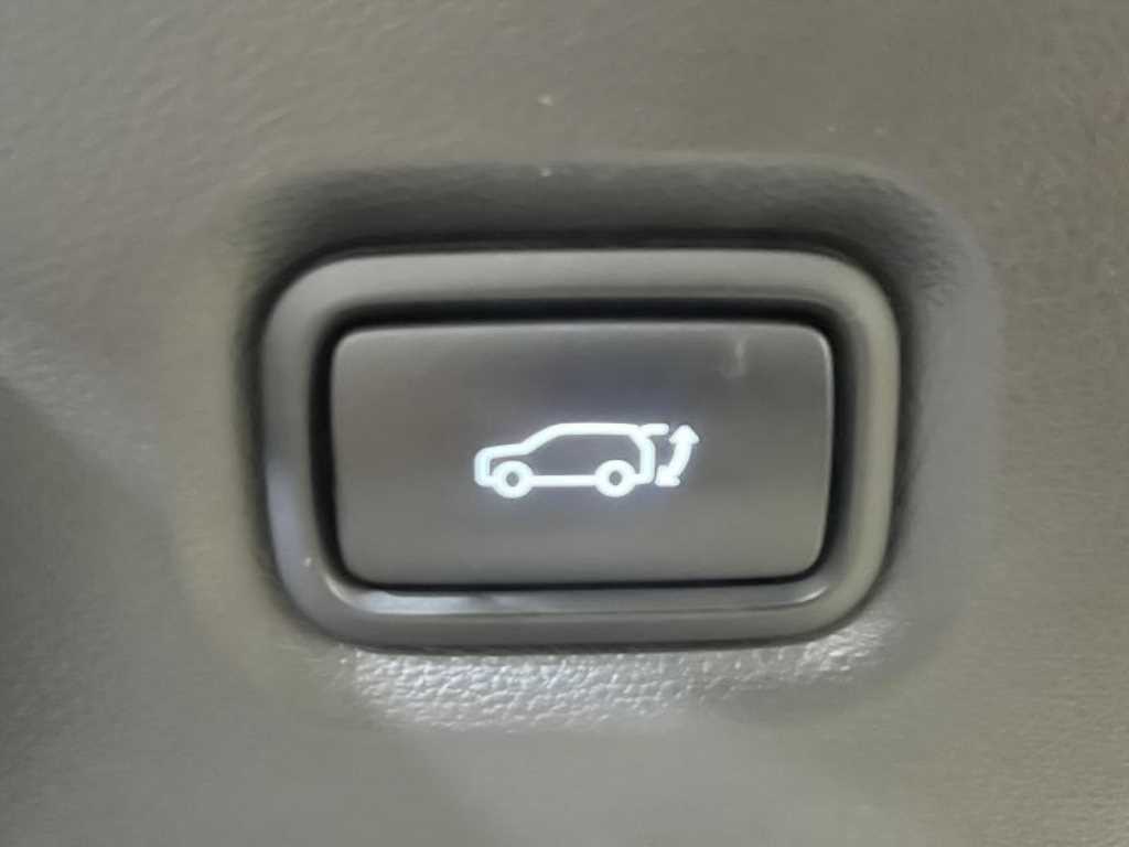 HYUNDAI Ioniq 5 - Vista 8