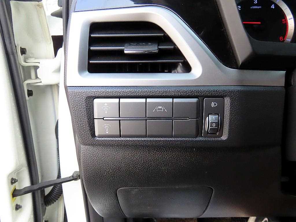 Ssangyong Korando - Vista 12