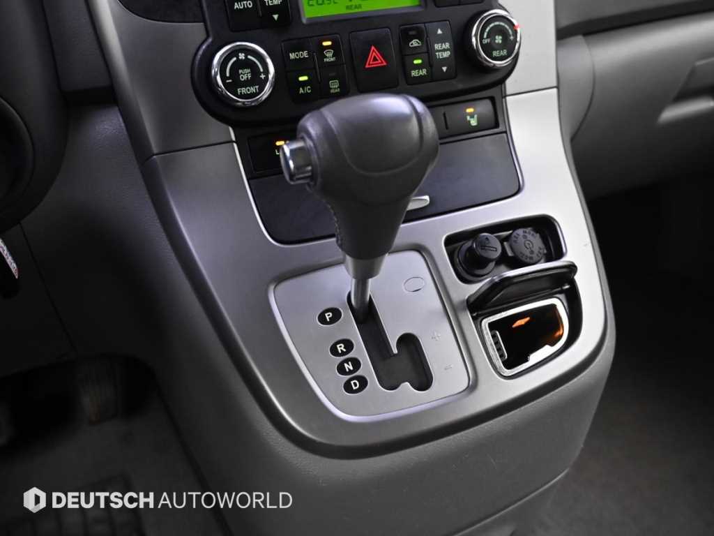 KIA Carnival - Vista 9