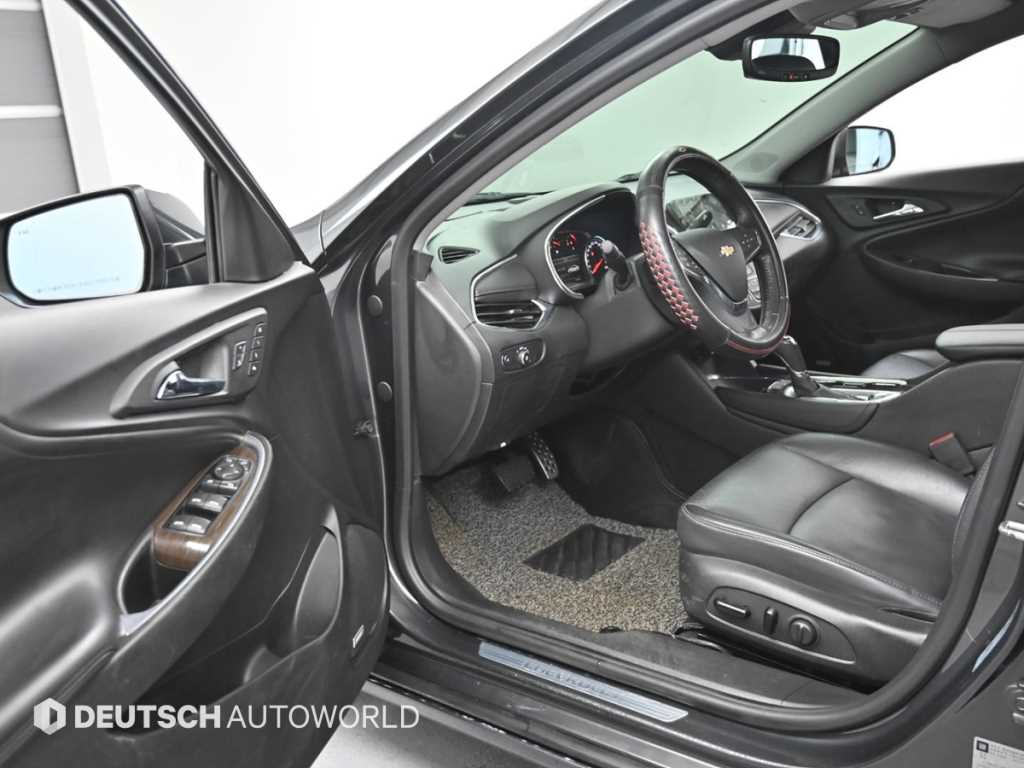 Chevrolet Malibu - Vista 11