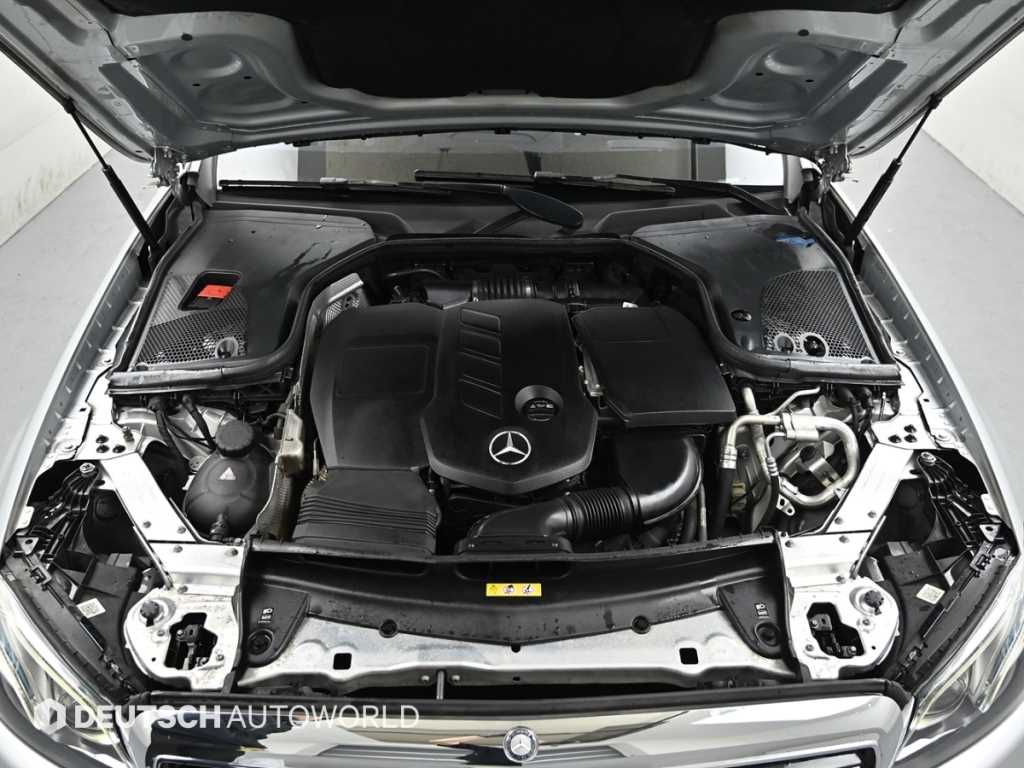 Mercedes Benz E class - Vista 6