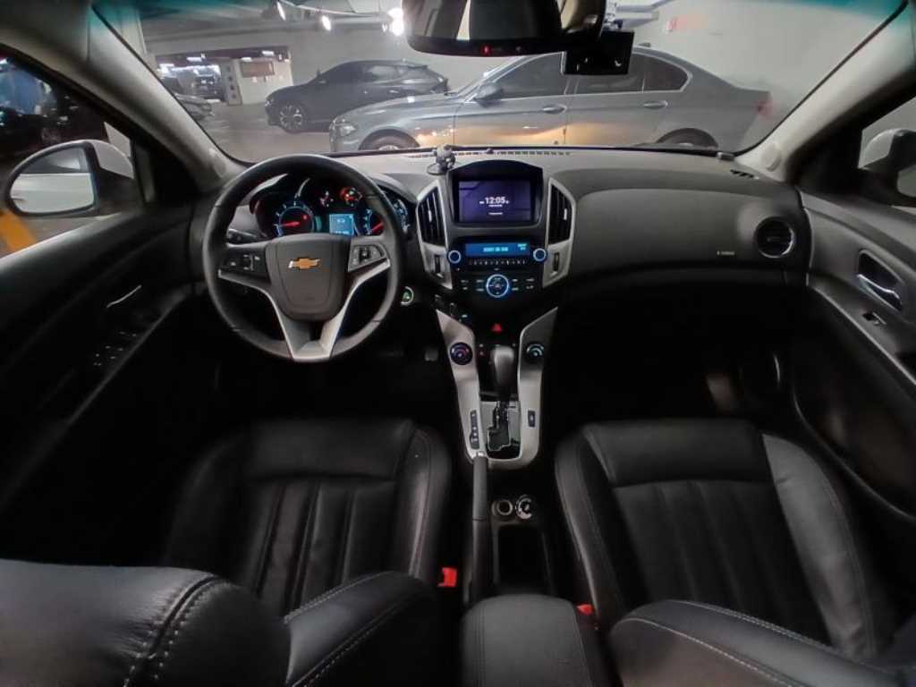 Chevrolet Cruise - Vista 6