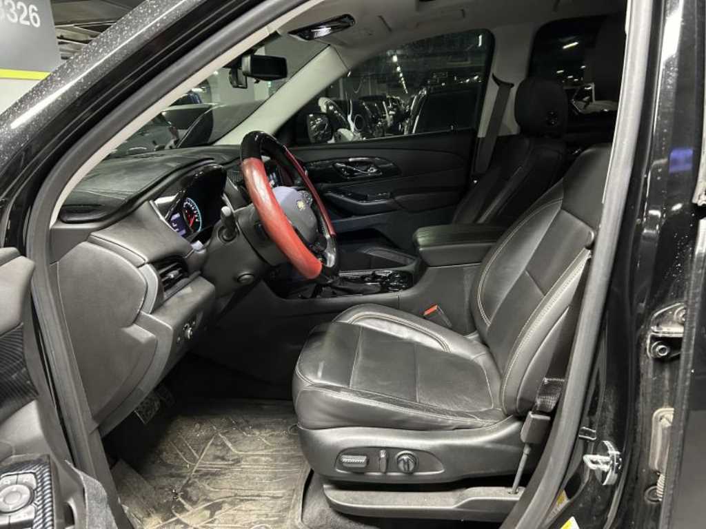 Chevrolet Travers - Vista 9