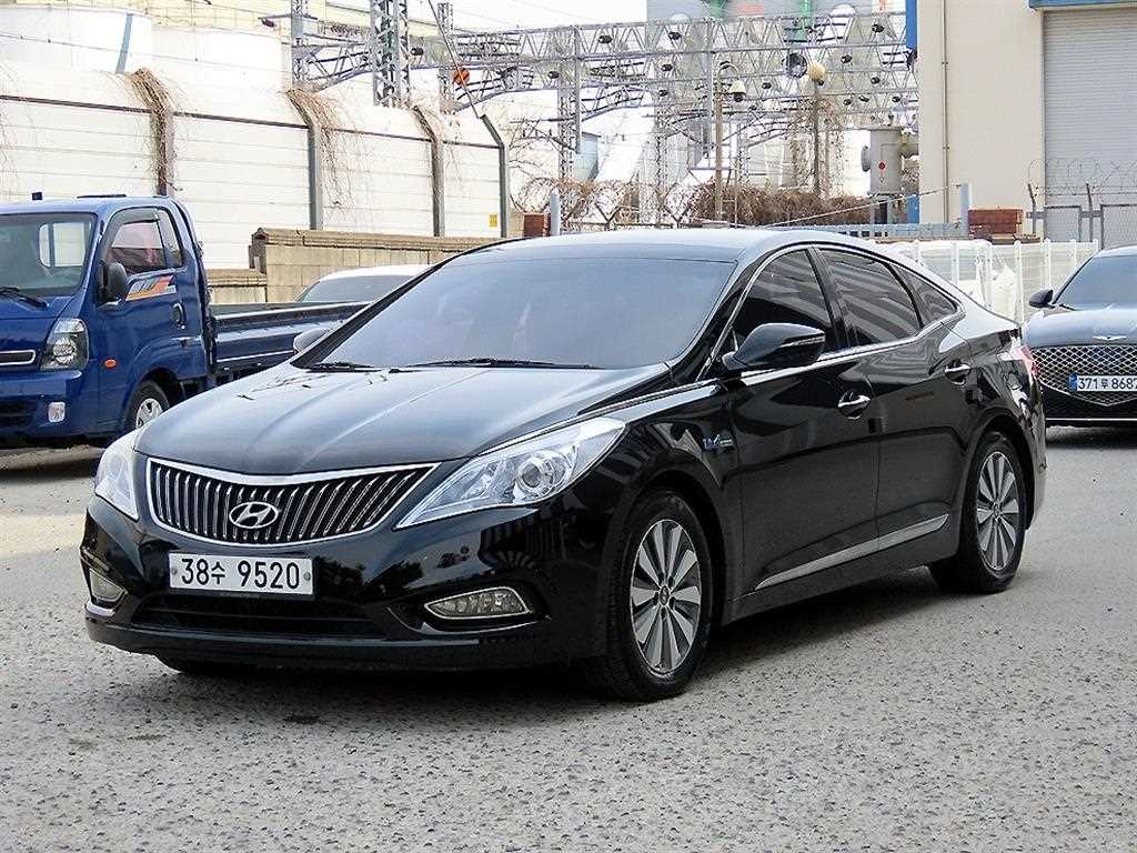 HYUNDAI Grandeur - Vista 2