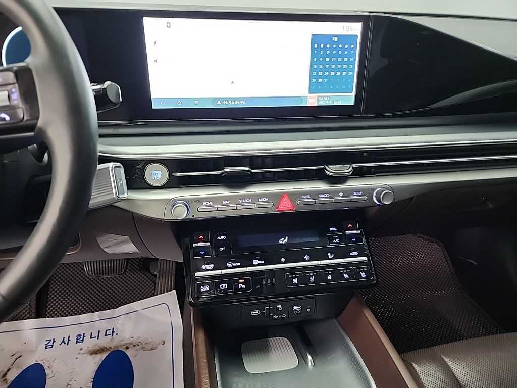 HYUNDAI Grandeur - Vista 10