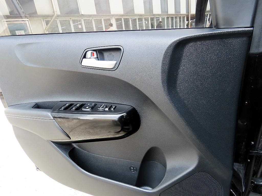 KIA Morning - Vista 11