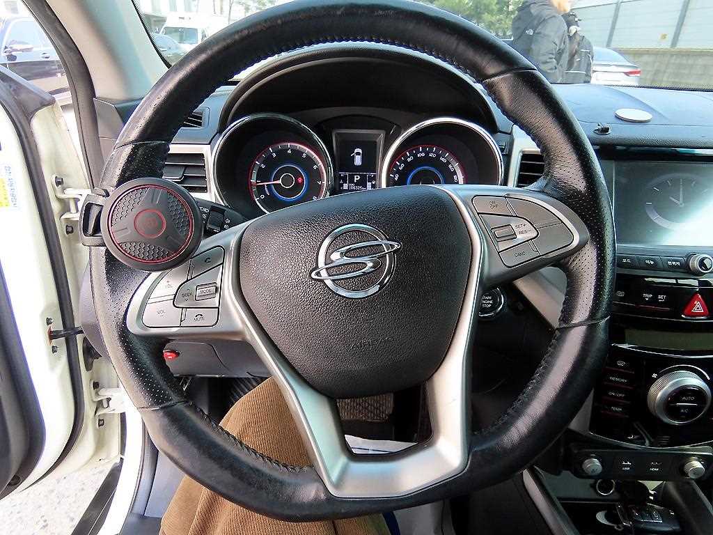 Ssangyong Tivoli - Vista 8