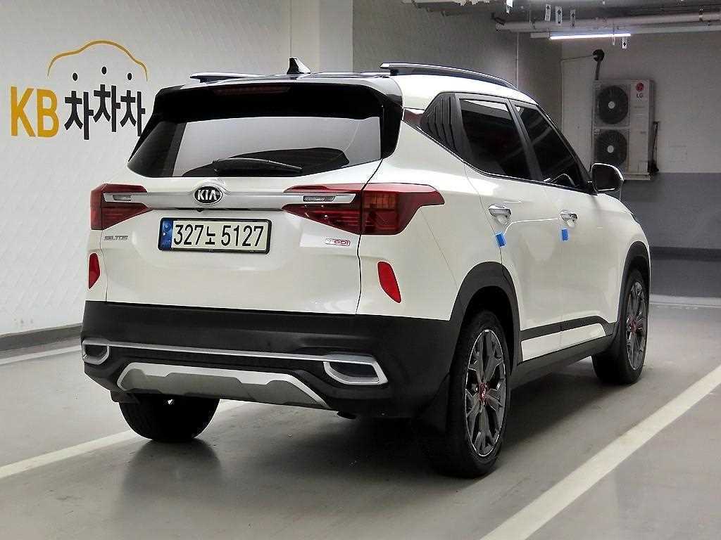 KIA Seltos - Vista 4