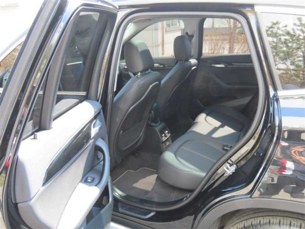 BMW X1 2022 Negro - Importación desde Corea - HF Imports Iquique - Foto 14