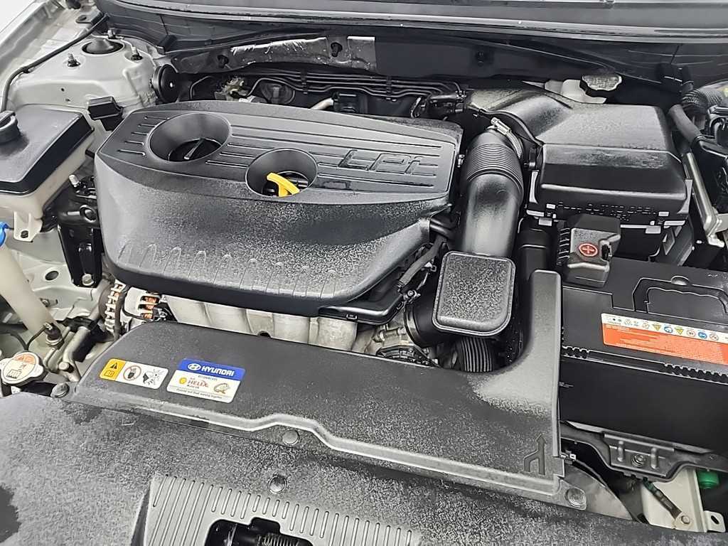 HYUNDAI Sonata - Vista 5