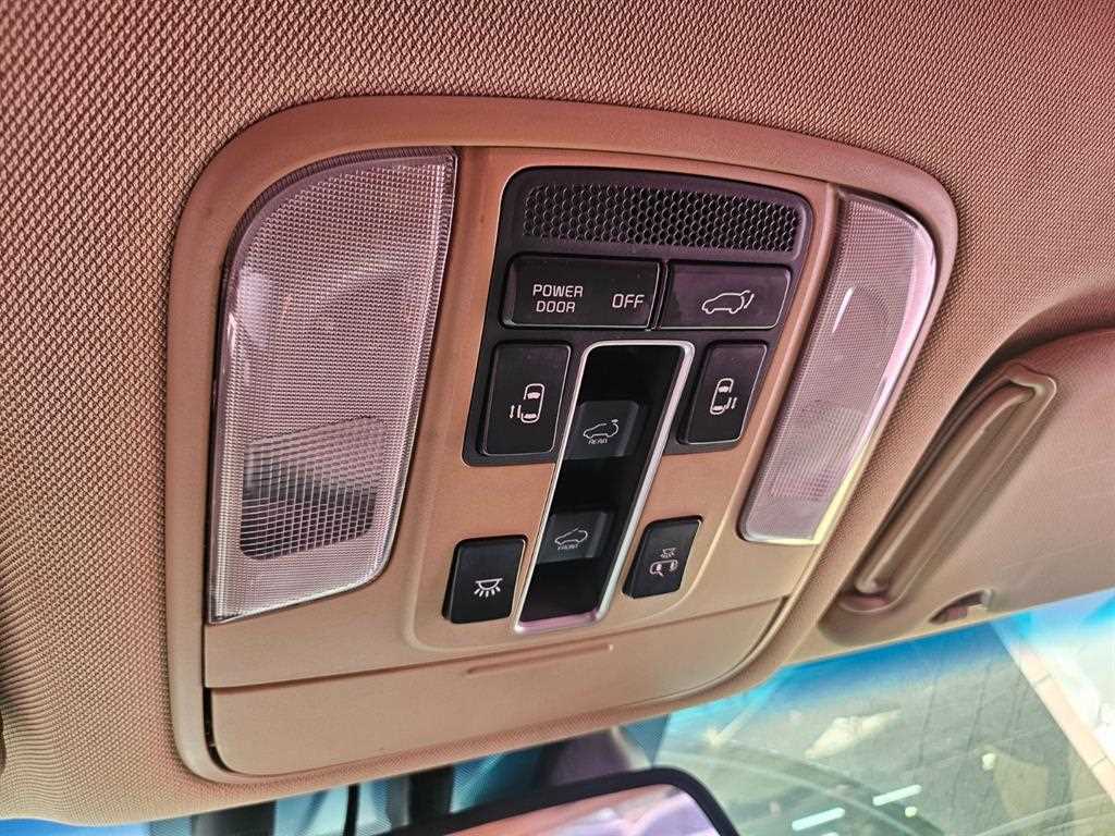 KIA Carnival 2016 Negro - Importación desde Corea - HF Imports Iquique - Foto 13