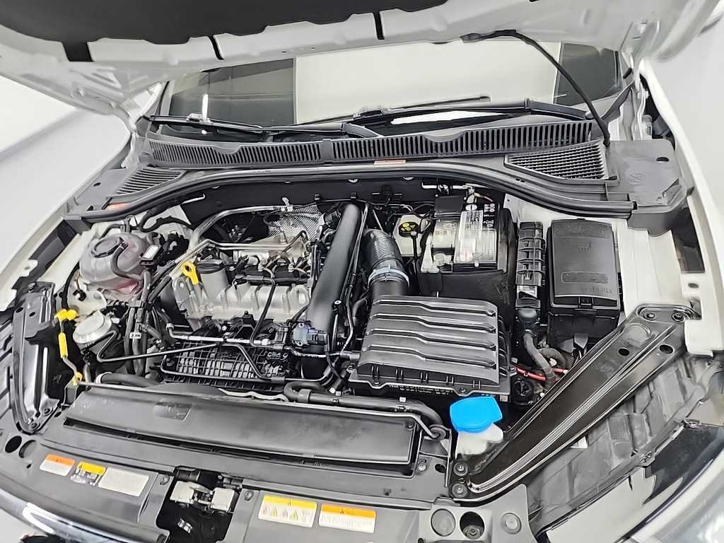 Volkswagen Jetta - Vista 5