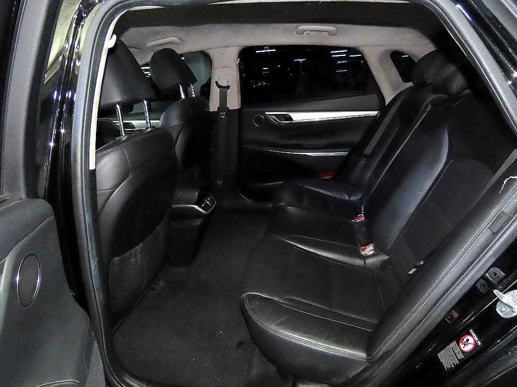 HYUNDAI Grandeur - Vista 7