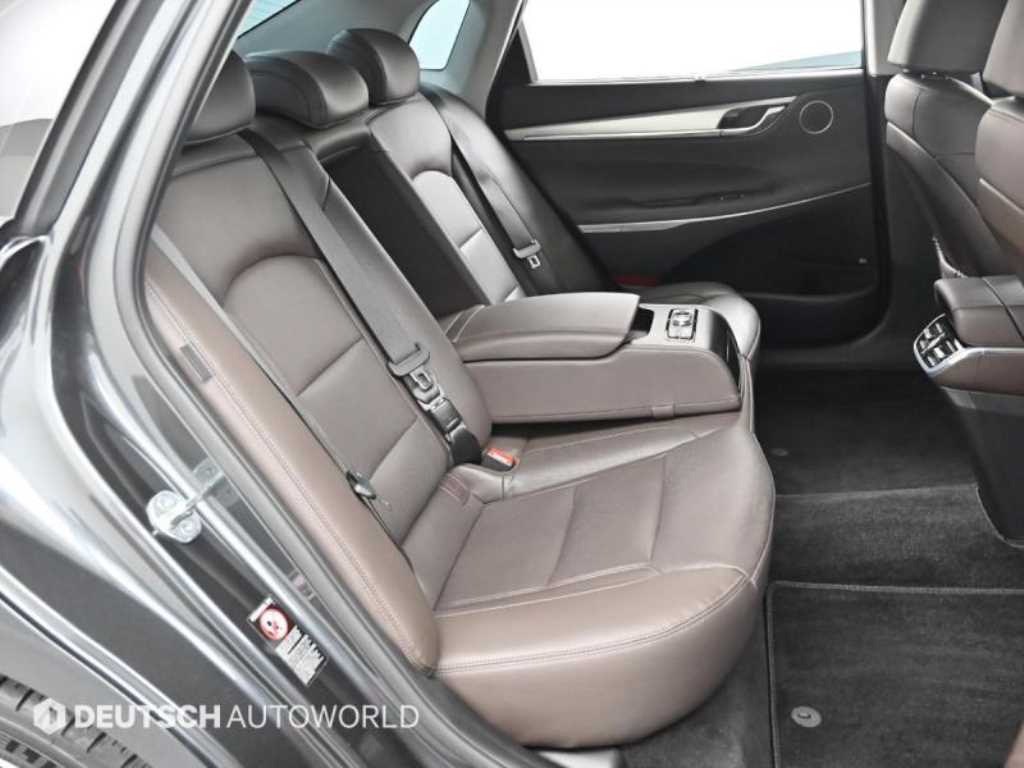 HYUNDAI Grandeur - Vista 12