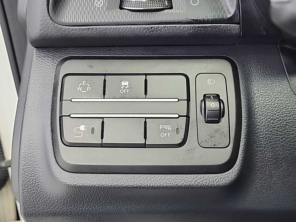 Ssangyong Tivoli 2017 Blanco - Importación desde Corea - HF Imports Iquique - Foto 17