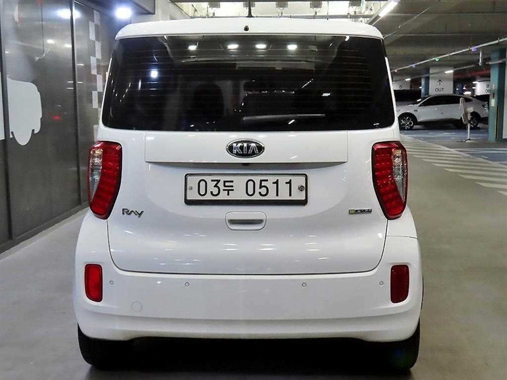 KIA Ray - Vista 5