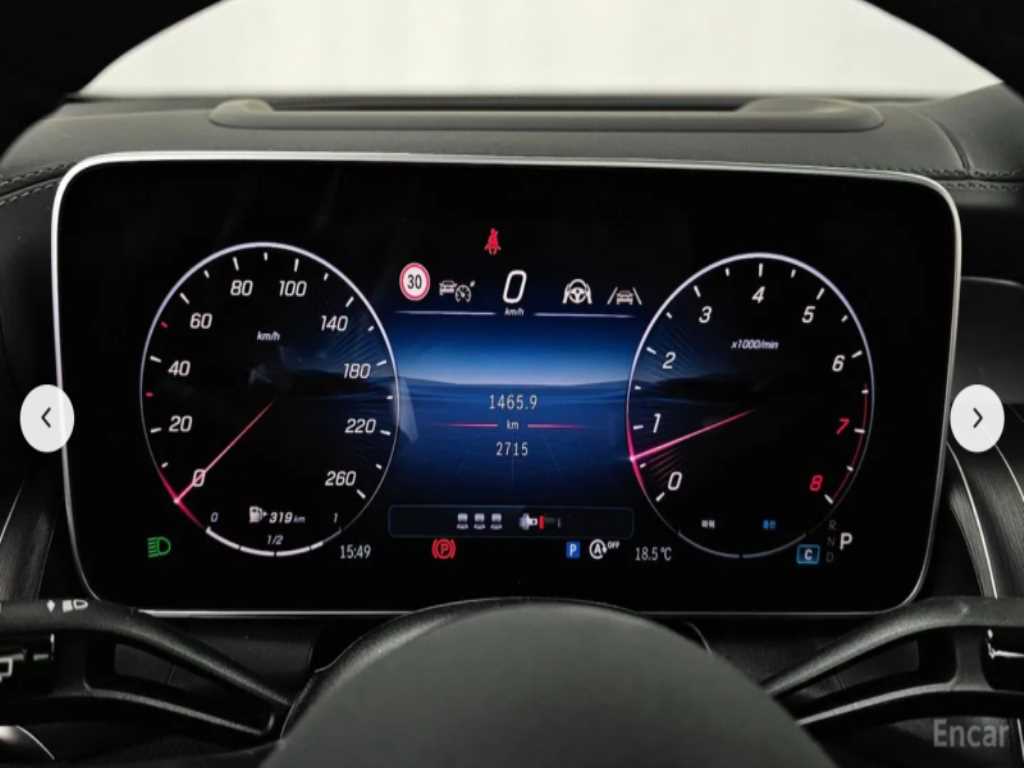 Mercedes Benz GLC Class - Vista 8