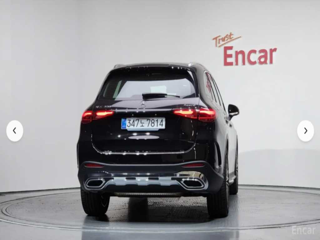 Mercedes Benz GLC Class - Vista 4