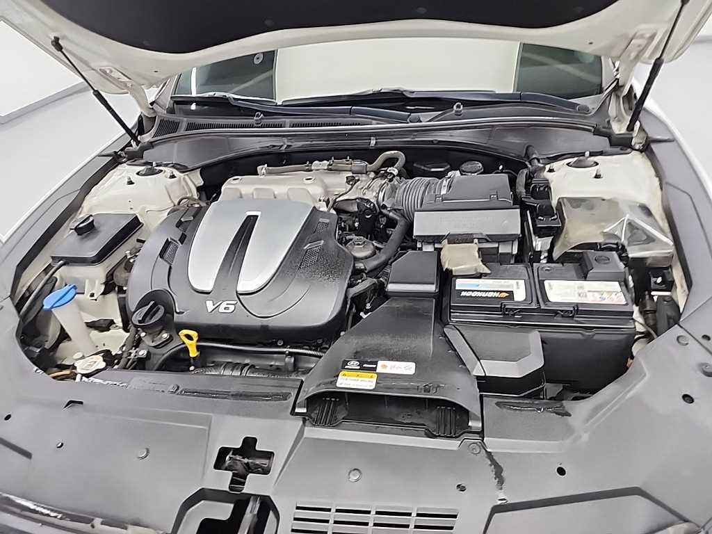 HYUNDAI Grandeur - Vista 5