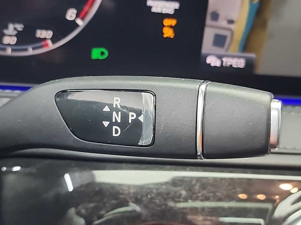 Mercedes Benz S Class - Vista 8