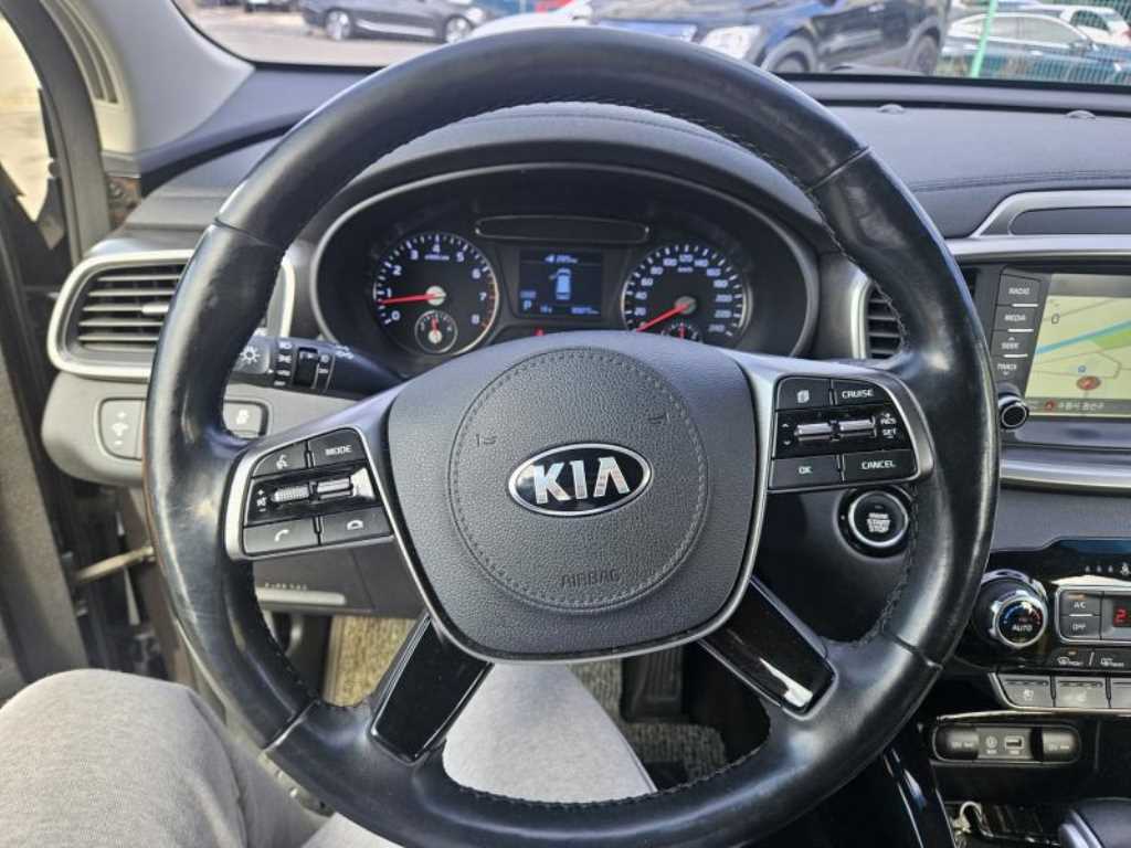 KIA Sorento - Vista 10