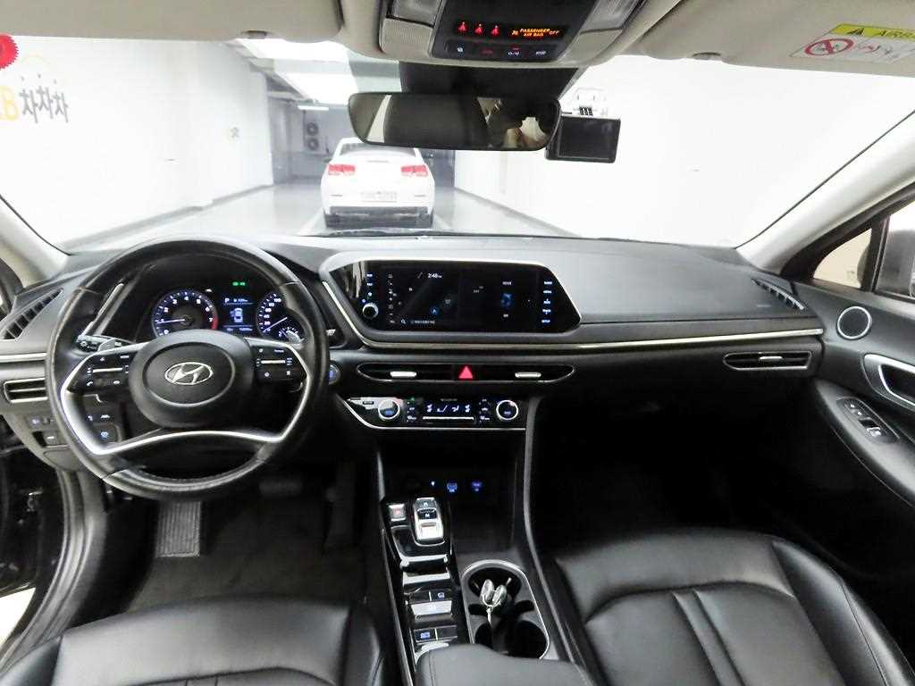 HYUNDAI Sonata - Vista 6