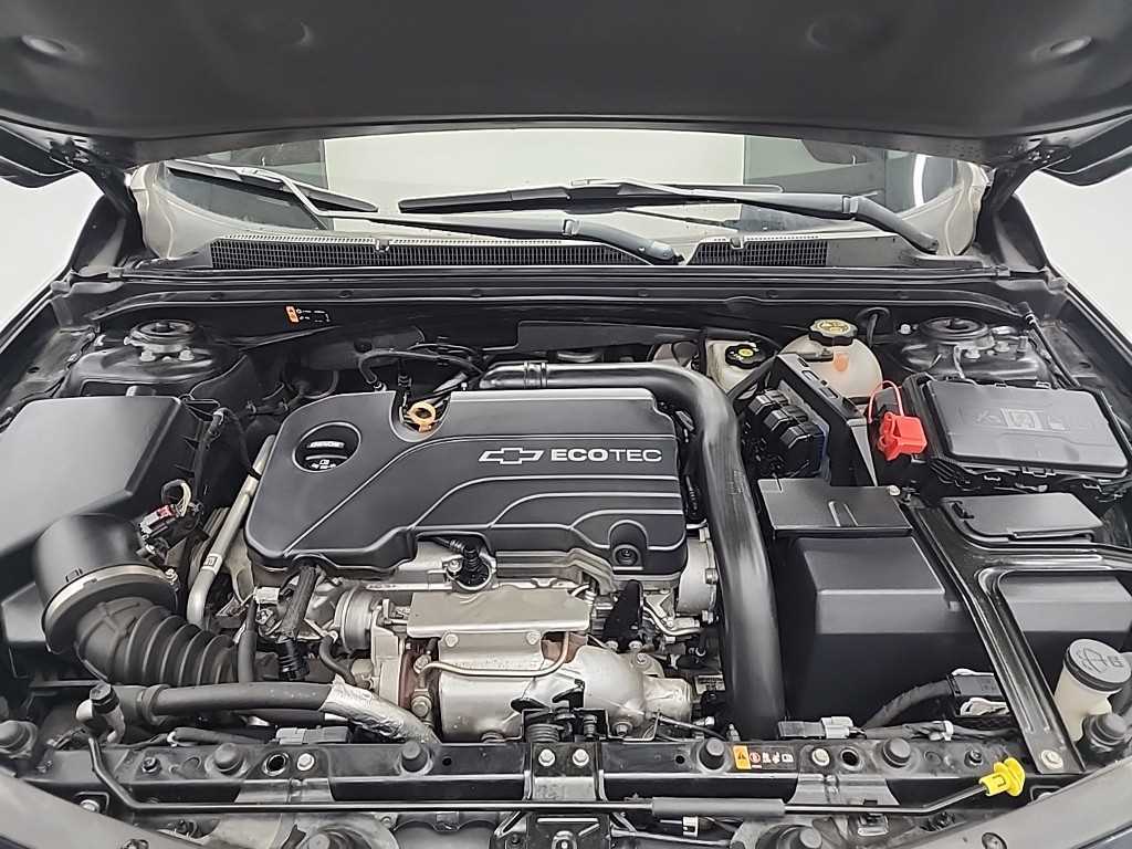 Chevrolet Malibu - Vista 5