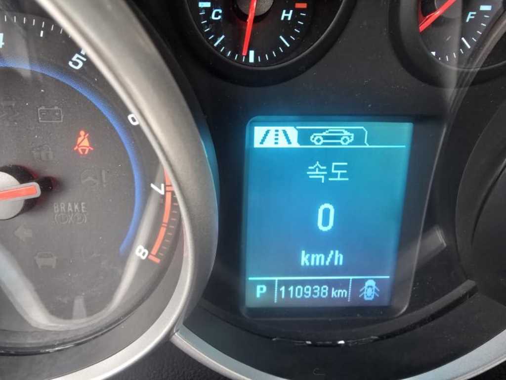 Chevrolet Cruise - Vista 7