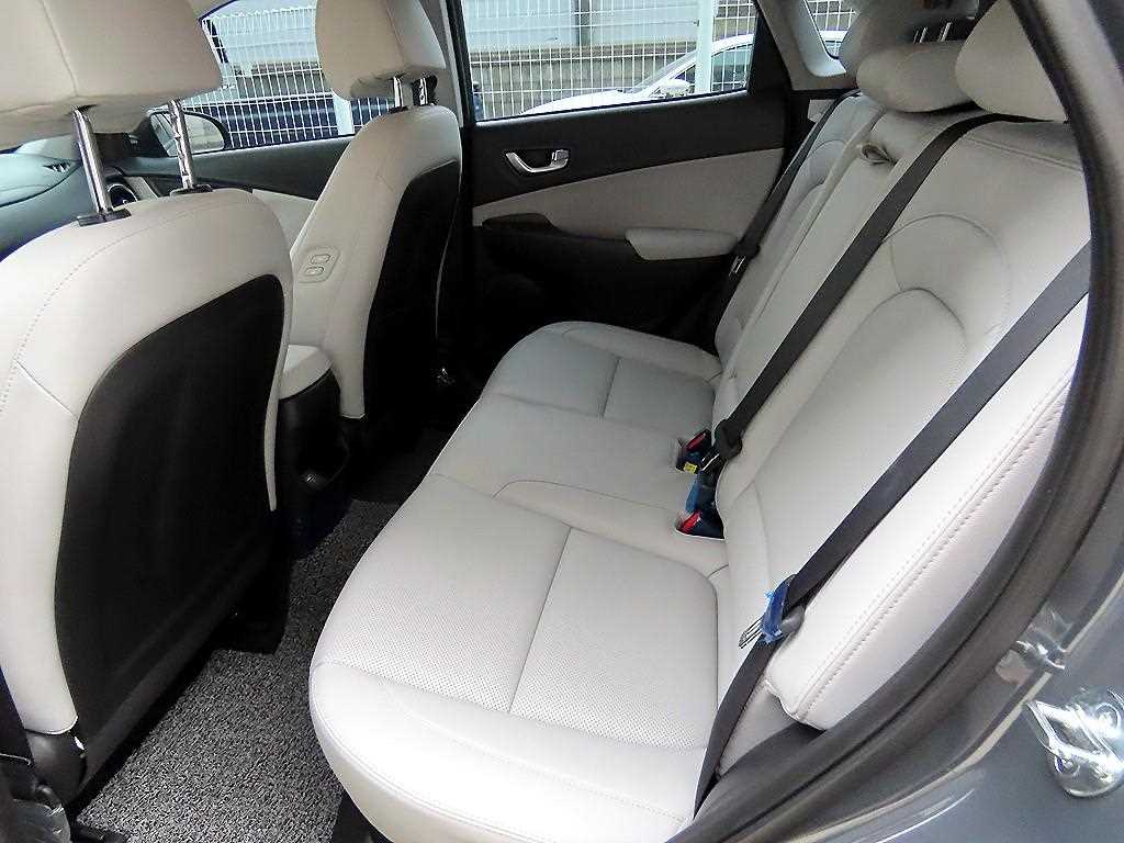 HYUNDAI Kona - Vista 6