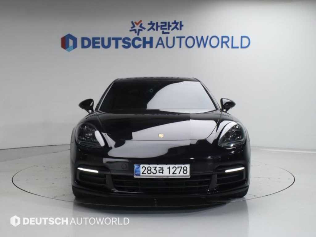 Porsche Panamera - Vista 3