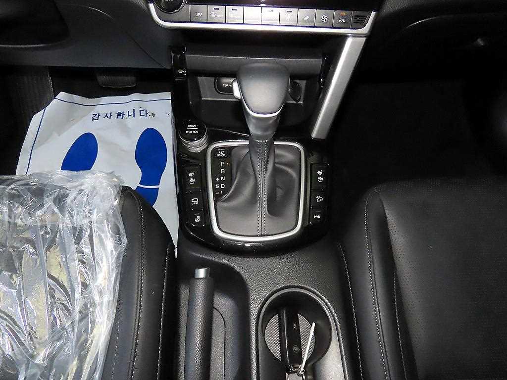 KIA Seltos - Vista 12