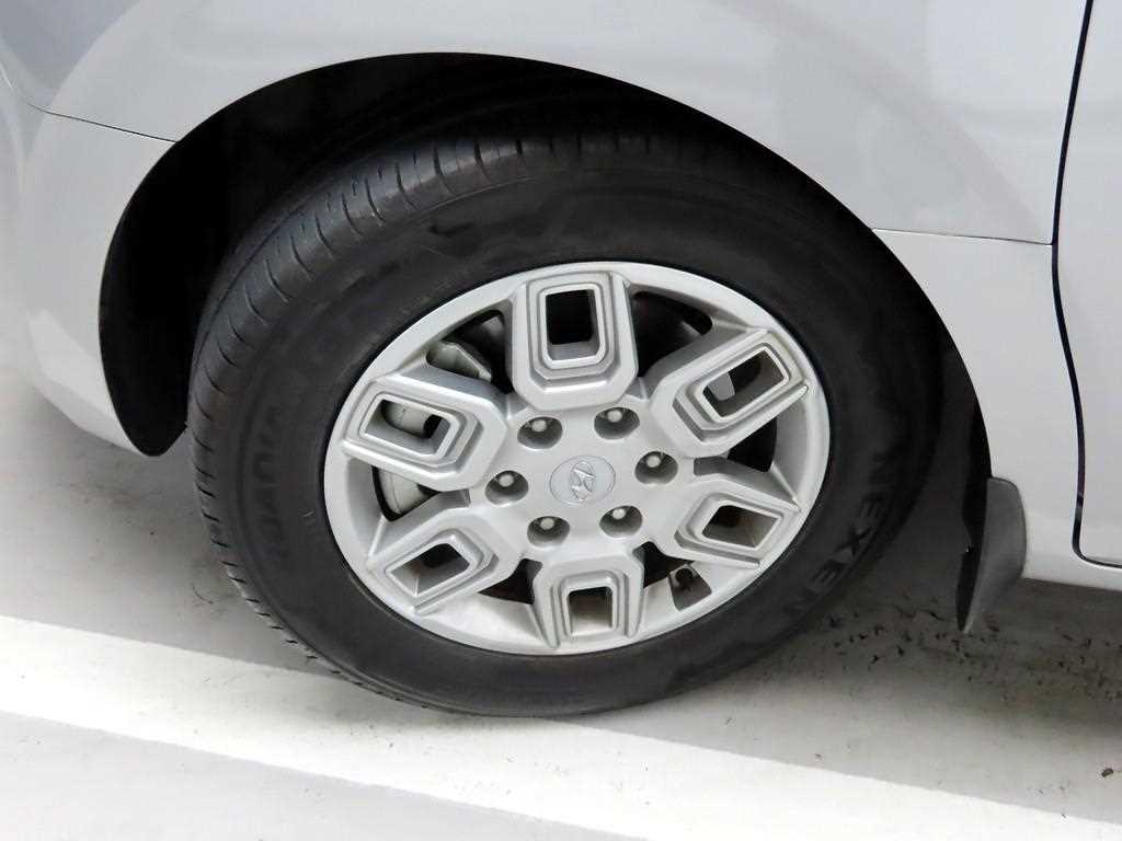 HYUNDAI Staria 2022 Plateado - Importación desde Corea - HF Imports Iquique - Foto 19