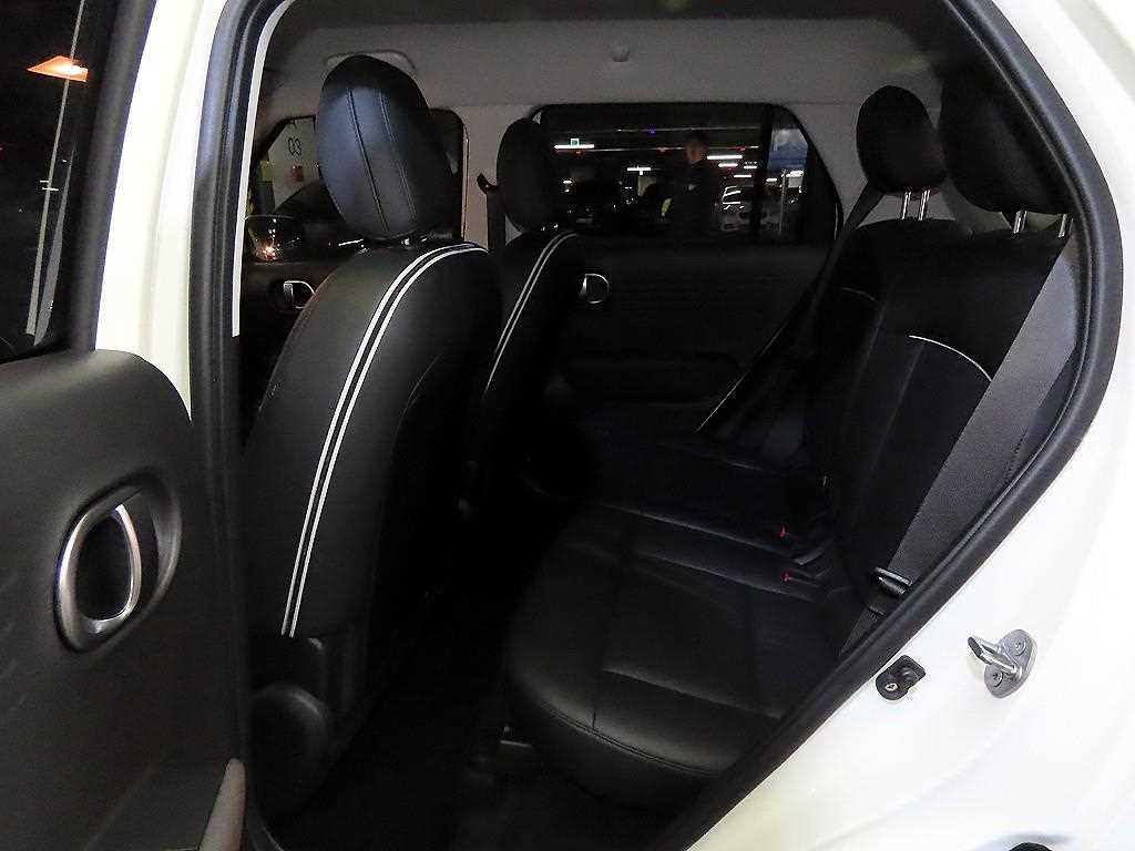 HYUNDAI Casper - Vista 7